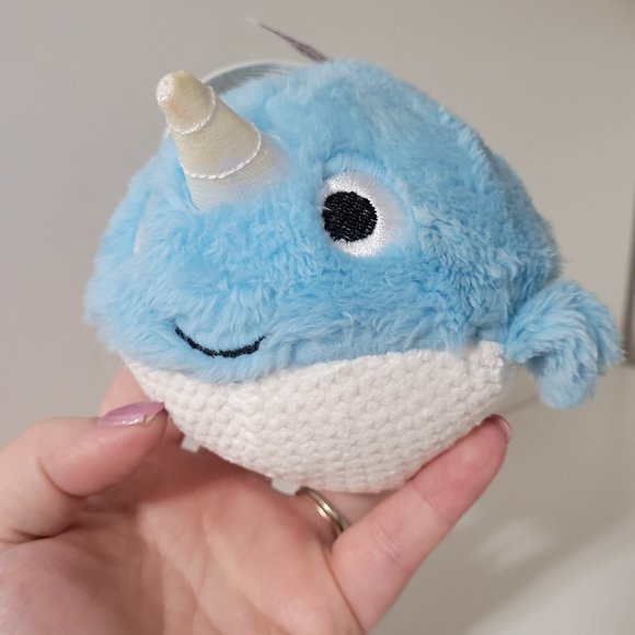 Scentsy Narwhal Bitty Buddy Scented in Very Merry Cranberry NEW Discontinued - Picture 2 of 7